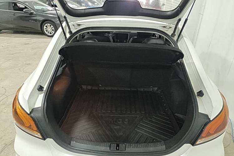 Used MG 6 2019 20T Automatic Sport Edition Trunk