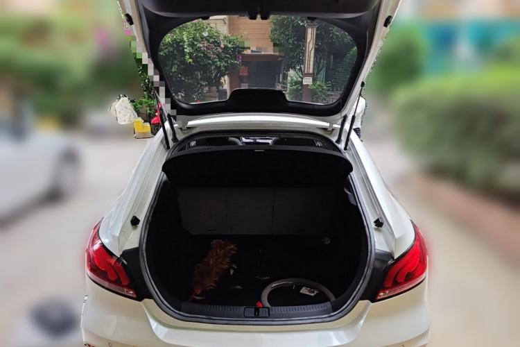 Used MG 6 2019 20T Automatic Sport Edition Trunk