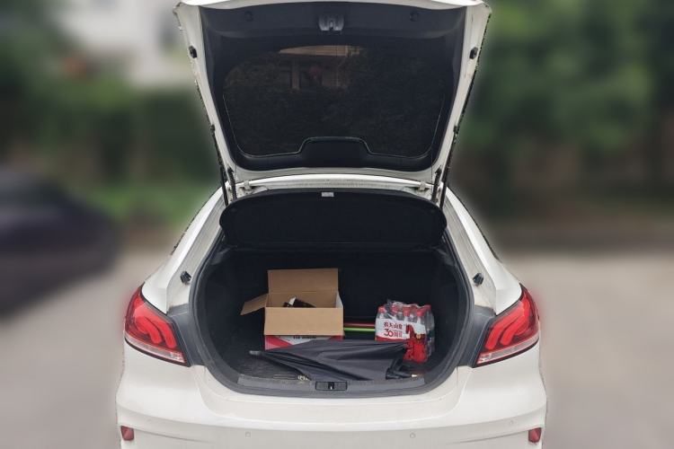 Used MG 6 2019 20T Automatic Sport Edition Trunk
