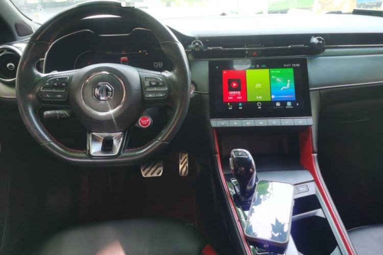 Used MG 6 2020 1.5T Automatic Trophy Luxury Edition Center Console