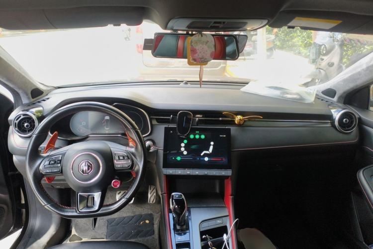 Used MG 6 2020 1.5T Automatic Trophy Luxury Edition Center Console