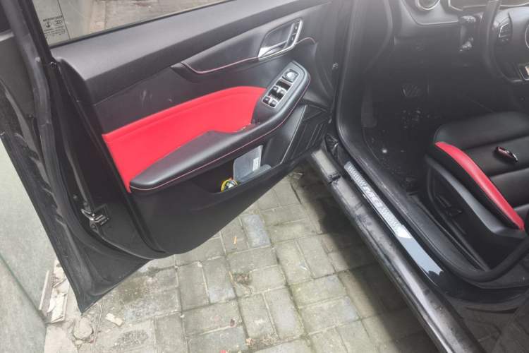 Used MG 6 2020 1.5T Automatic Trophy Luxury Edition Driver Seat