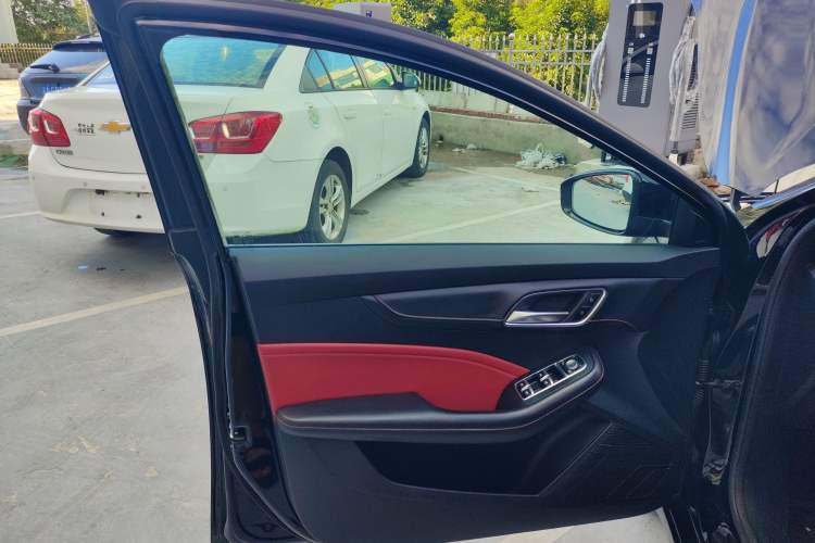 Used MG 6 2020 1.5T Automatic Trophy Luxury Edition Left Front Door Interior