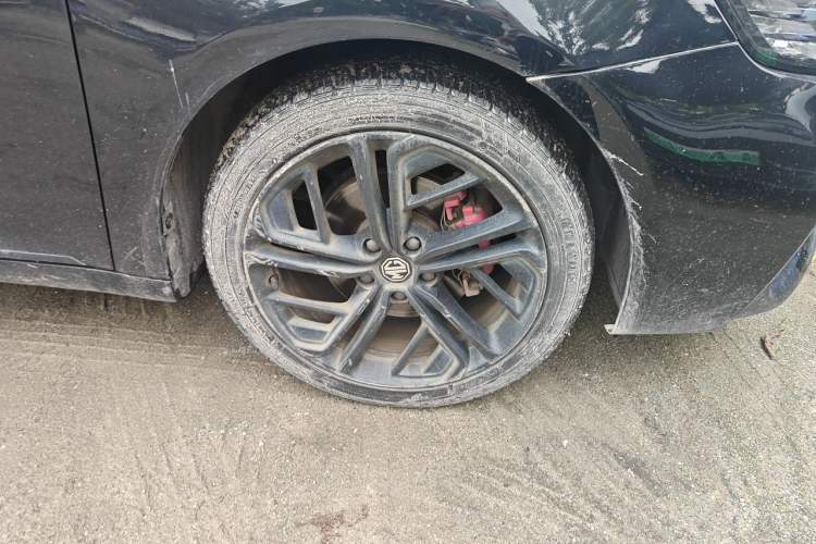 Used MG 6 2020 1.5T Automatic Trophy Luxury Edition Right Front Wheel Hub