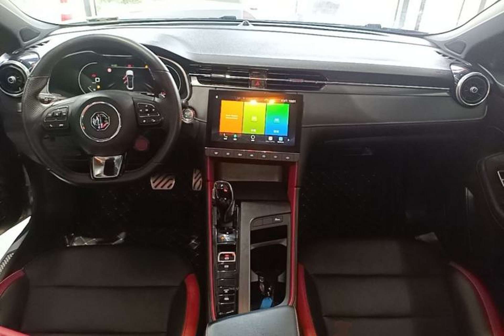 Used MG 6 2020 1.5T Automatic Trophy Luxury Edition Center Console