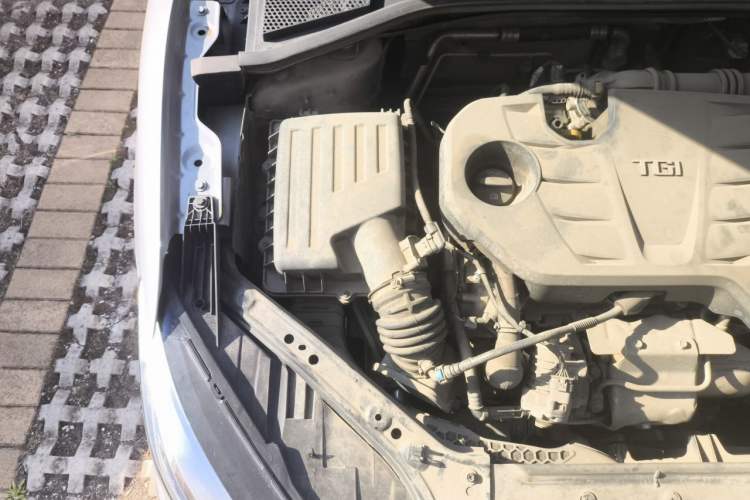 Used MG 6 2020 1.5T Automatic Lingchao Fashion Edition Engine Bay Right
