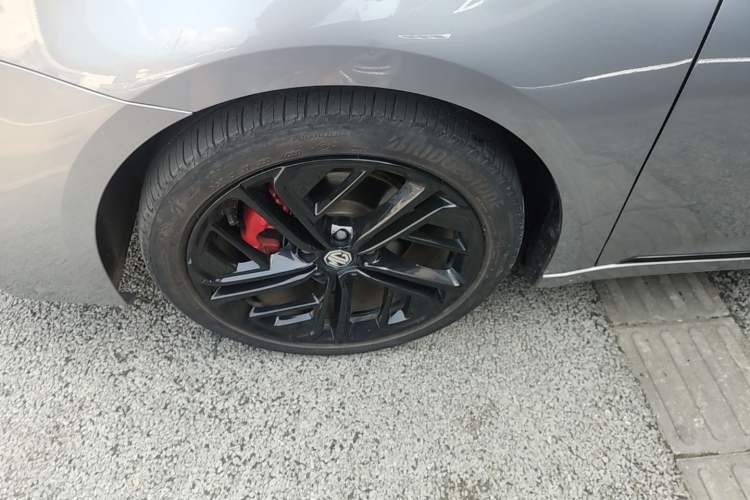 Used MG 6 2020 1.5T Automatic Trophy Flagship Edition Left Front Wheel Hub