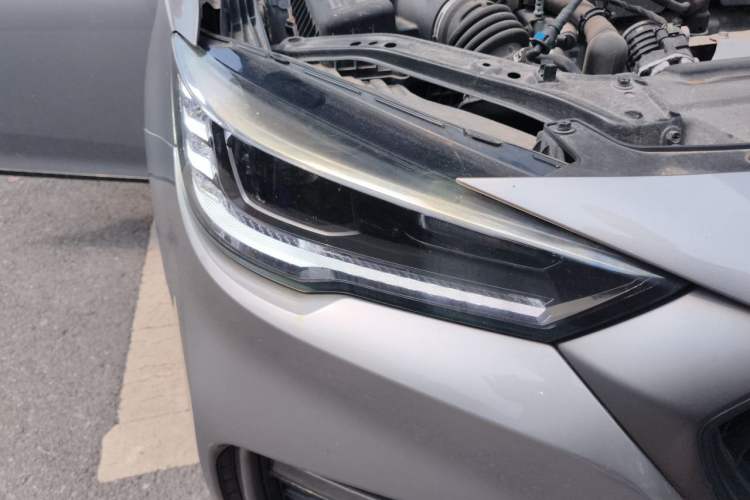 Used MG 6 2020 1.5T Automatic Trophy Luxury Edition Right Front Headlight
