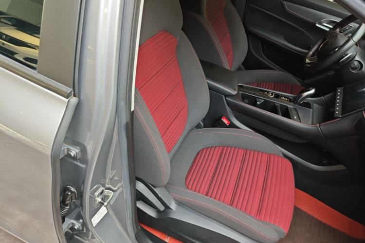 Used MG 6 2020 1.5T Automatic Lingchao Fashion Edition Right Front Seat