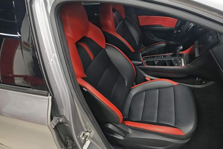 Used MG 6 2020 1.5T Automatic Trophy Luxury Edition Right Front Seat