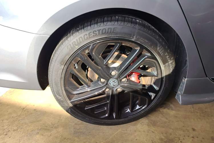 Used MG 6 2020 1.5T Automatic Trophy Flagship Edition Right Rear Wheel Hub