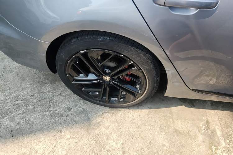 Used MG 6 2020 1.5T Automatic Trophy Flagship Edition Right Rear Wheel Hub