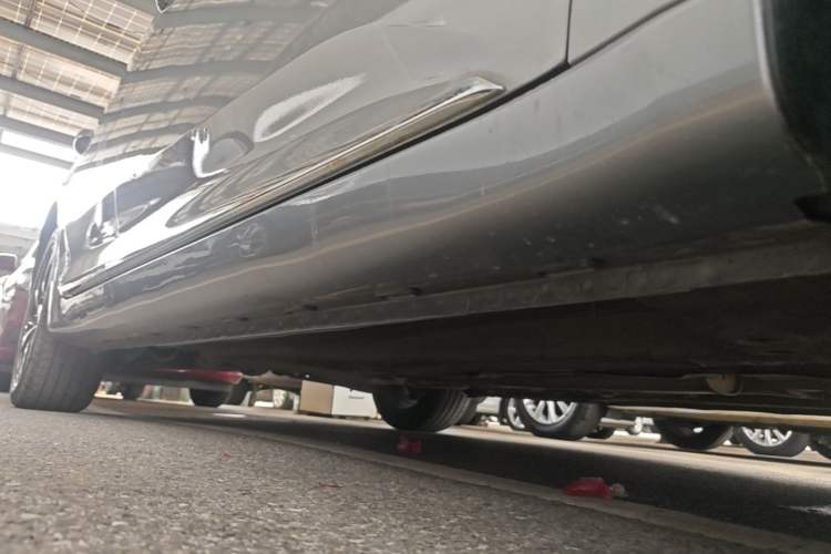 Used MG 6 2020 1.5T Automatic Trendsetting Luxury Edition Right Side Sill