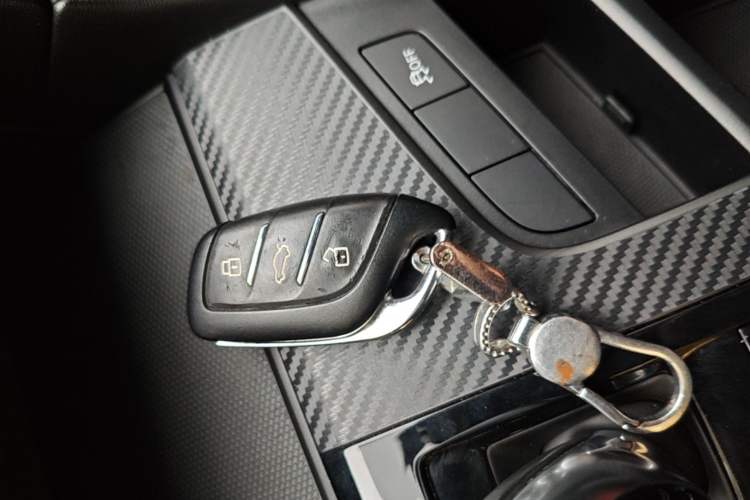 Used MG 6 2020 1.5T Automatic Lingchao Fashion Edition Vehicle Key