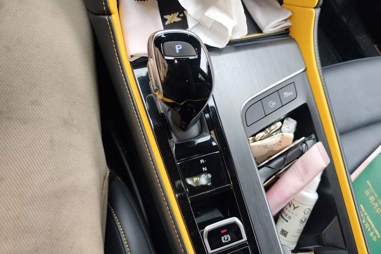 Used MG 6 2020 1.5T Automatic Trophy Smart Drive Flagship Edition Gear Lever