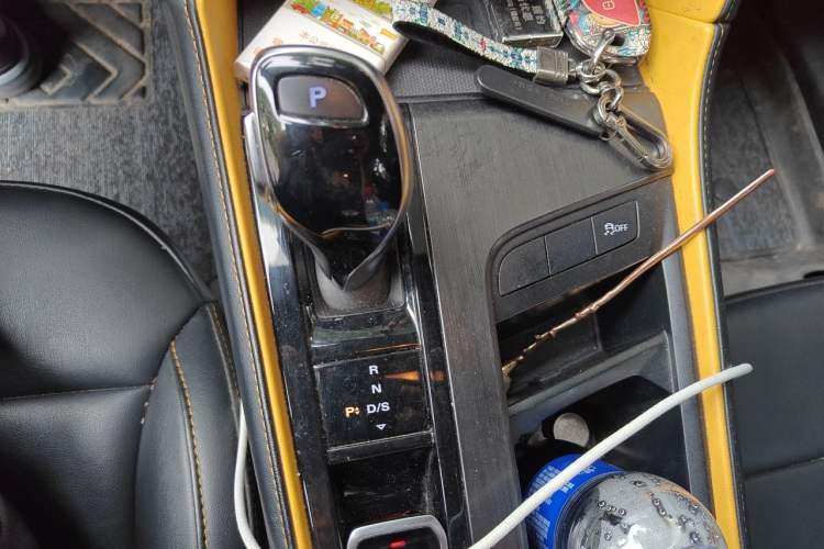 Used MG 6 2020 1.5T Automatic Trophy Luxury Edition Gear Lever