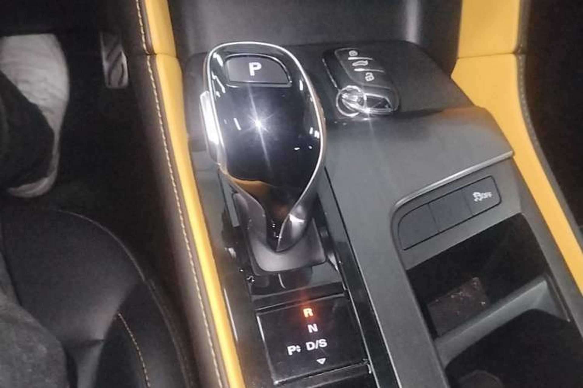 Used MG 6 2020 1.5T Automatic Trophy Luxury Edition Gear Lever