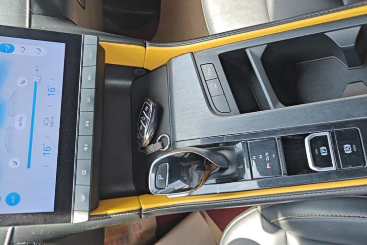 Used MG 6 2020 1.5T Automatic Trophy Smart Drive Flagship Edition Gear Lever