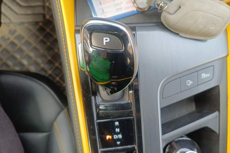 Used MG 6 2020 1.5T Automatic Trophy Flagship Edition Gear Lever