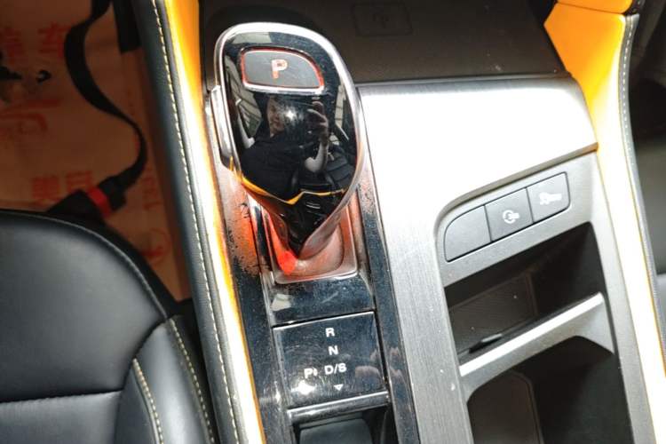Used MG 6 2020 1.5T Automatic Trophy Flagship Edition Gear Lever