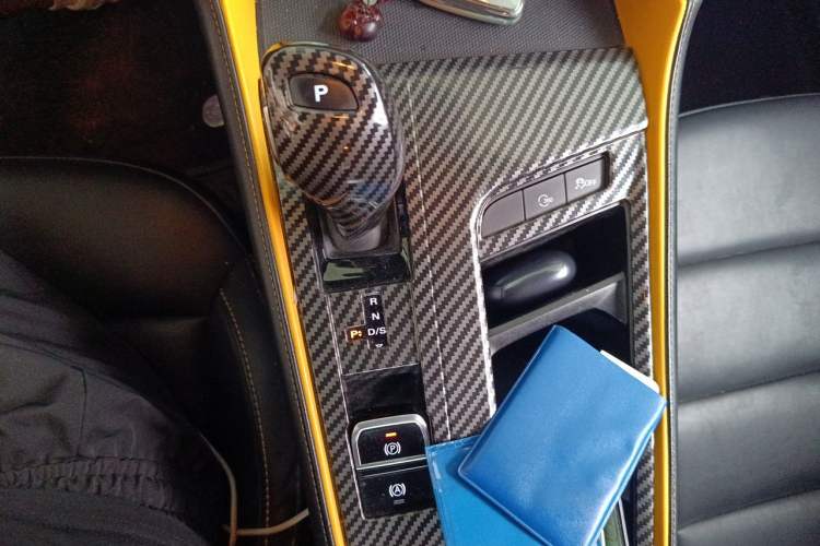Used MG 6 2020 1.5T Automatic Trophy Smart Drive Flagship Edition Gear Lever