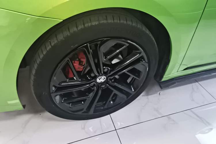 Used MG 6 2020 1.5T Automatic Trophy Luxury Edition Left Front Wheel Hub