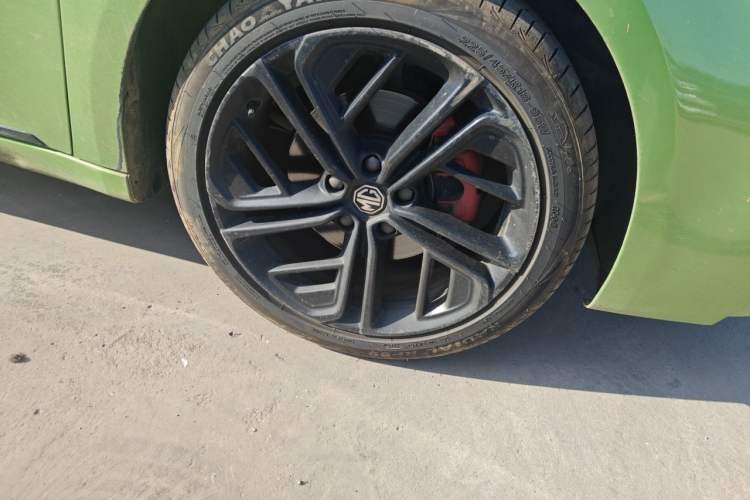 Used MG 6 2020 1.5T Automatic Trophy Luxury Edition Right Front Wheel Hub