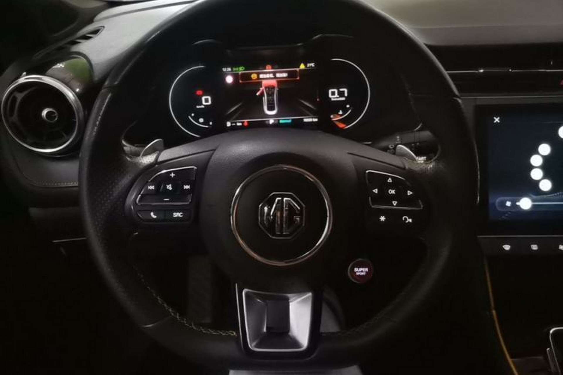 Used MG 6 2020 1.5T Automatic Trophy Luxury Edition Steering Wheel