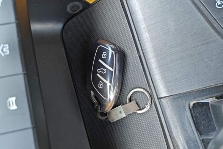 Used MG 6 2020 1.5T Automatic Trophy Smart Drive Flagship Edition Vehicle Key