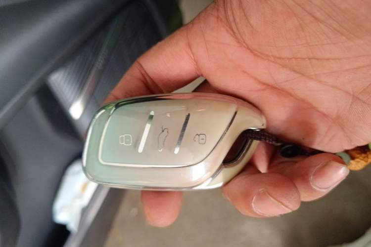 Used MG 6 2020 1.5T Automatic Trophy Smart Drive Flagship Edition Vehicle Key
