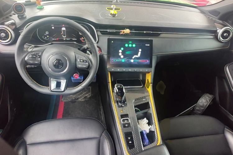 Used MG 6 2020 1.5T Automatic Trophy Luxury Edition Center Console