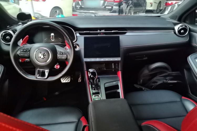 Used MG 6 2020 1.5T Automatic Trophy Luxury Edition Center Console