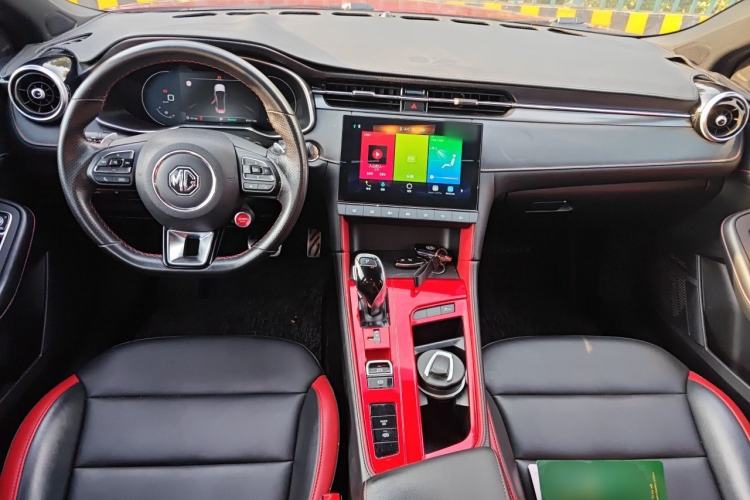 Used MG 6 2020 1.5T Automatic Trophy Luxury Edition Center Console