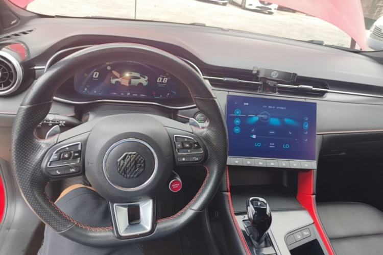 Used MG 6 2020 1.5T Automatic Trophy Smart Drive Flagship Edition Center Console