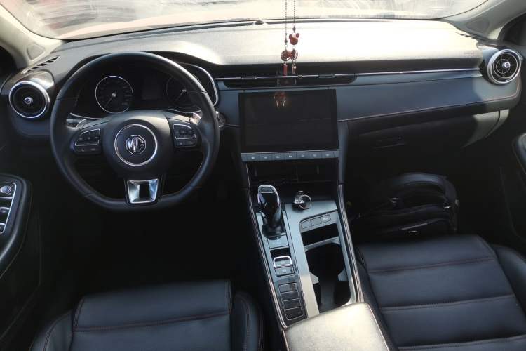 Used MG 6 2020 1.5T Automatic Lingchao Fashion Edition Center Console