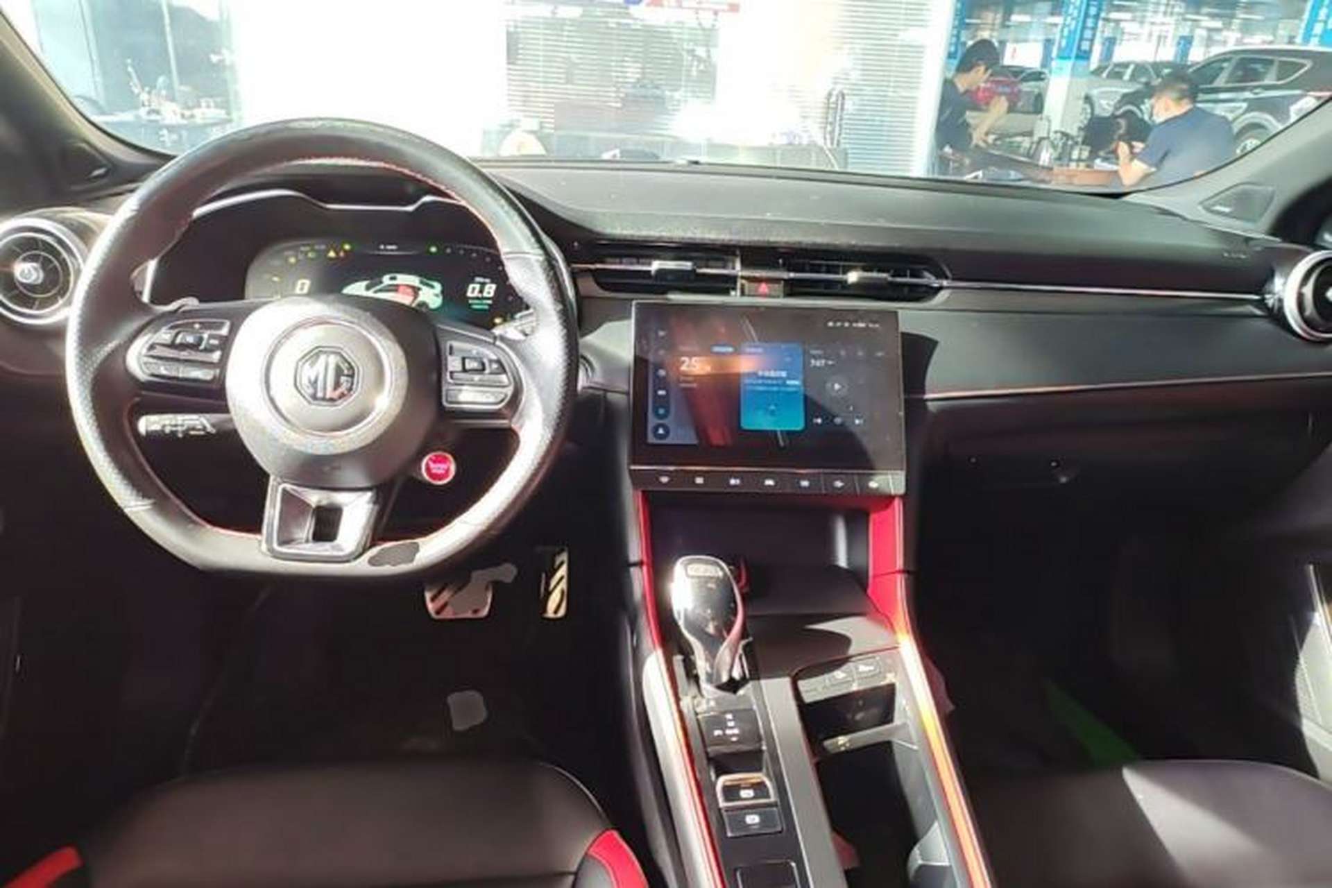 Used MG 6 2020 1.5T Automatic Trophy Smart Drive Flagship Edition Center Console