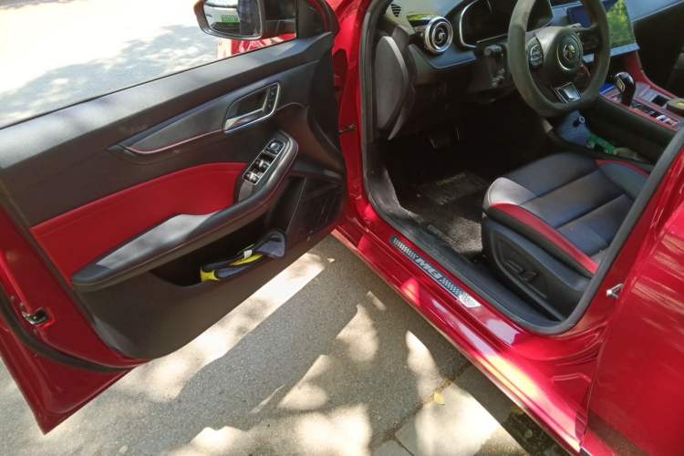 Used MG 6 2020 1.5T Automatic Trophy Luxury Edition Driver Seat