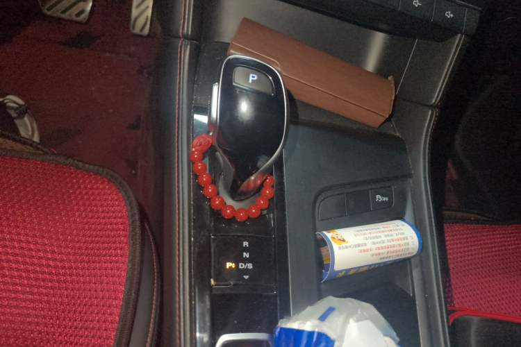 Used MG 6 2020 1.5T Automatic Trendsetting Luxury Edition Gear Lever