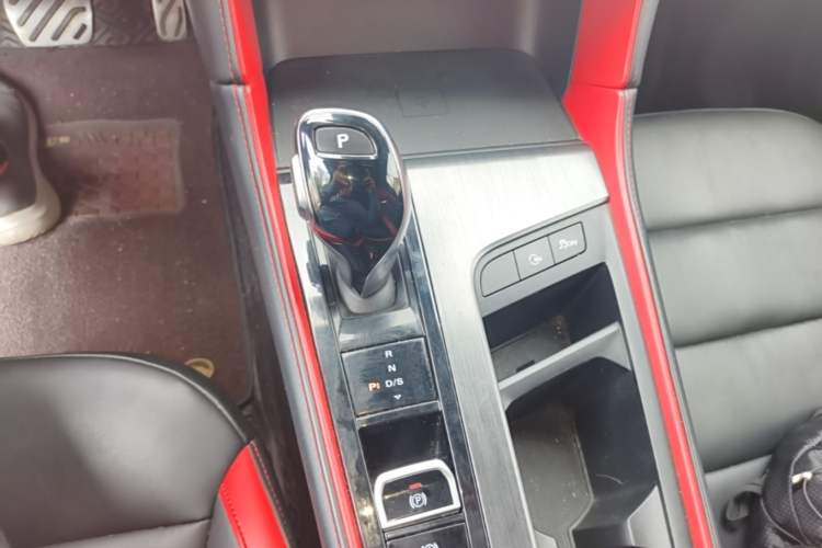 Used MG 6 2020 1.5T Automatic Trophy Smart Drive Flagship Edition Gear Lever