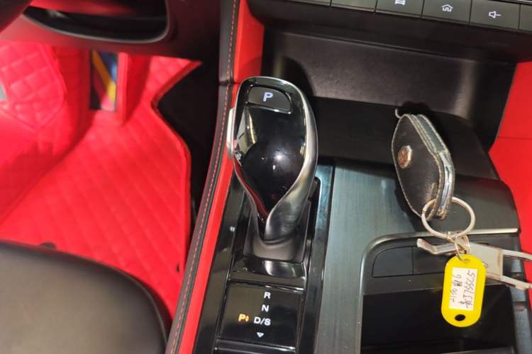 Used MG 6 2020 1.5T Automatic Trophy Luxury Edition Gear Lever