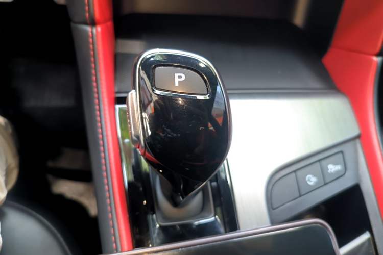 Used MG 6 2020 1.5T Automatic Trophy Flagship Edition Gear Lever