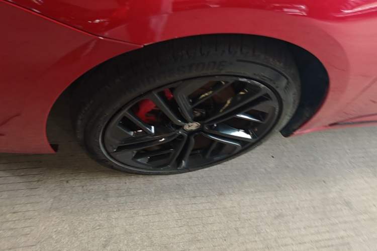 Used MG 6 2020 1.5T Automatic Trophy Luxury Edition Left Front Wheel Hub