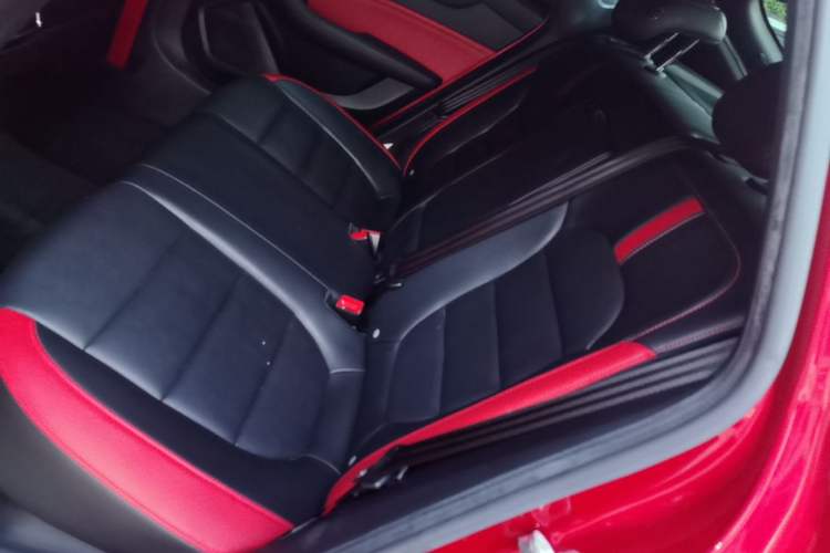 Used MG 6 2020 1.5T Automatic Trophy Luxury Edition Left Rear Seat