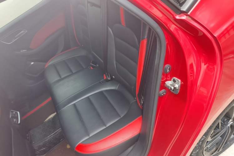 Used MG 6 2020 1.5T Automatic Trophy Smart Drive Flagship Edition Left Rear Seat