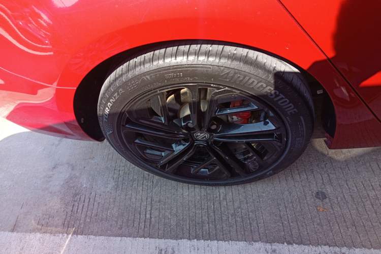 Used MG 6 2020 1.5T Automatic Trophy Luxury Edition Right Rear Wheel Hub