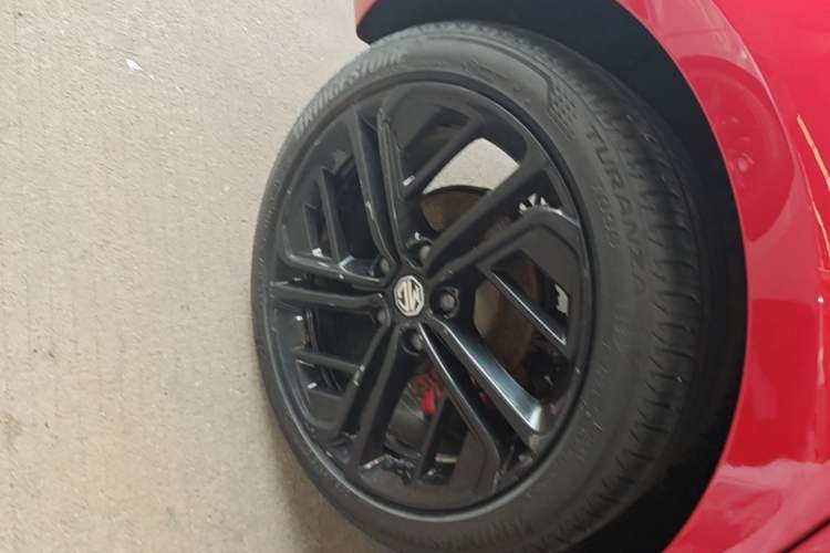 Used MG 6 2020 1.5T Automatic Trophy Luxury Edition Right Rear Wheel Hub