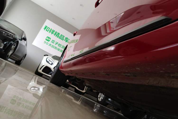 Used MG 6 2020 1.5T Automatic Trophy Luxury Edition Right Side Sill
