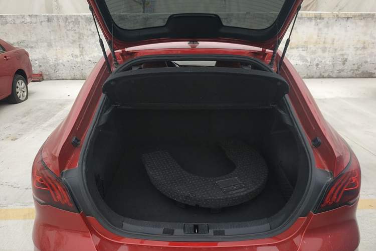 Used MG 6 2020 1.5T Automatic Trophy Smart Drive Flagship Edition Trunk