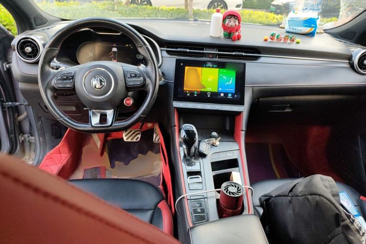 Used MG 6 2020 1.5T Automatic Trophy Luxury Edition Center Console