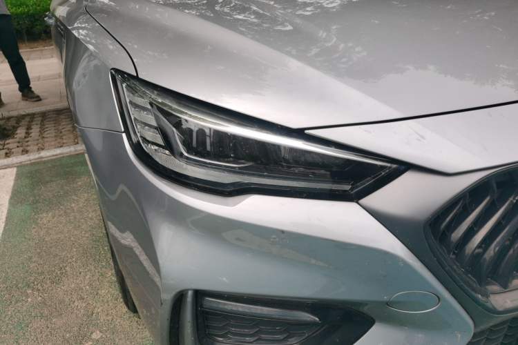 Used MG 6 2020 1.5T Automatic Trophy Luxury Edition Right Front Headlight